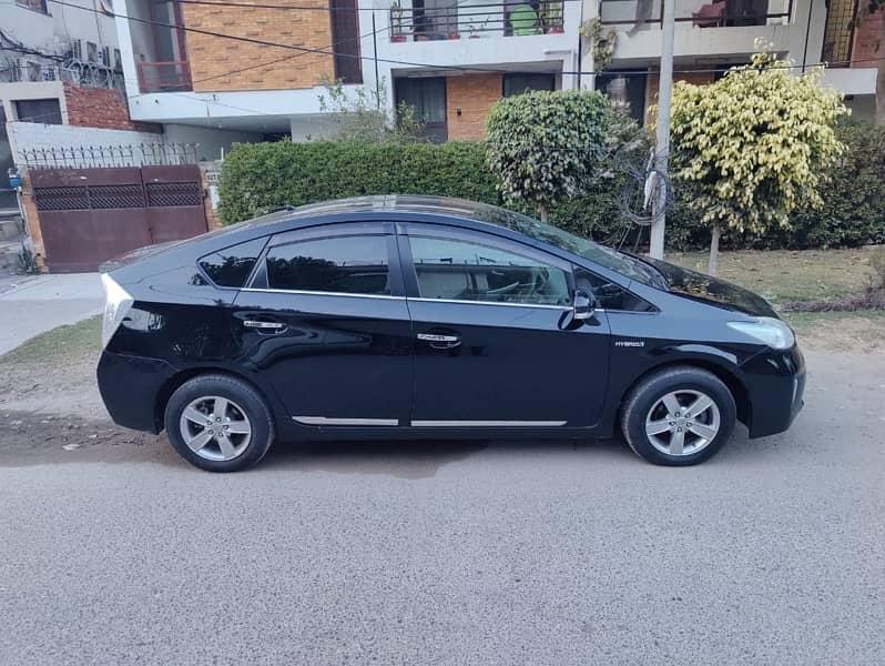 Toyota Prius 2013/17 8