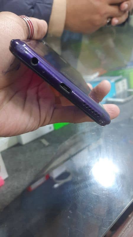 infinix hot 8 4 64 3