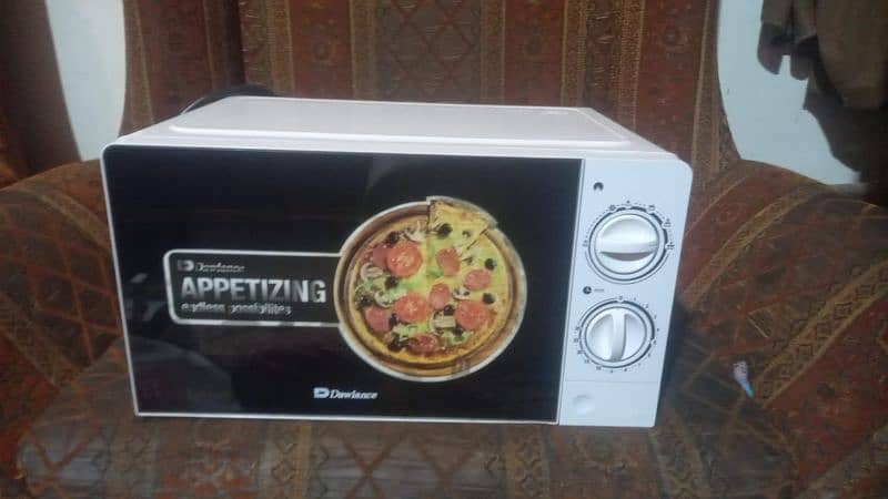 Dawlance microwave oven brand new condition 0