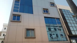 900 sq ft 4th floor office with lift for Sale at Zamzama Commercial