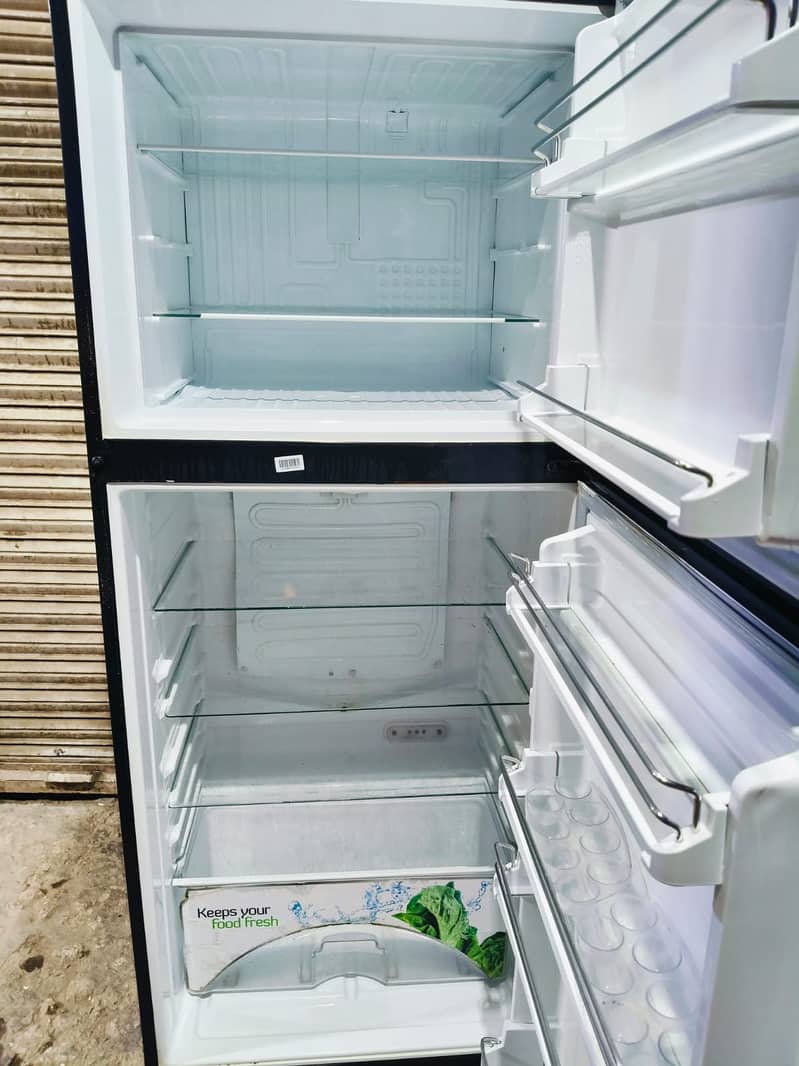 Dawlance fridge GD large size (0306=4462/443) fitconddition 9