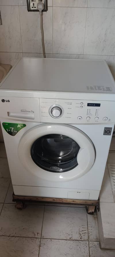 FRONT LOAD, IMPORTED MACHINE. CONDITION 10/10