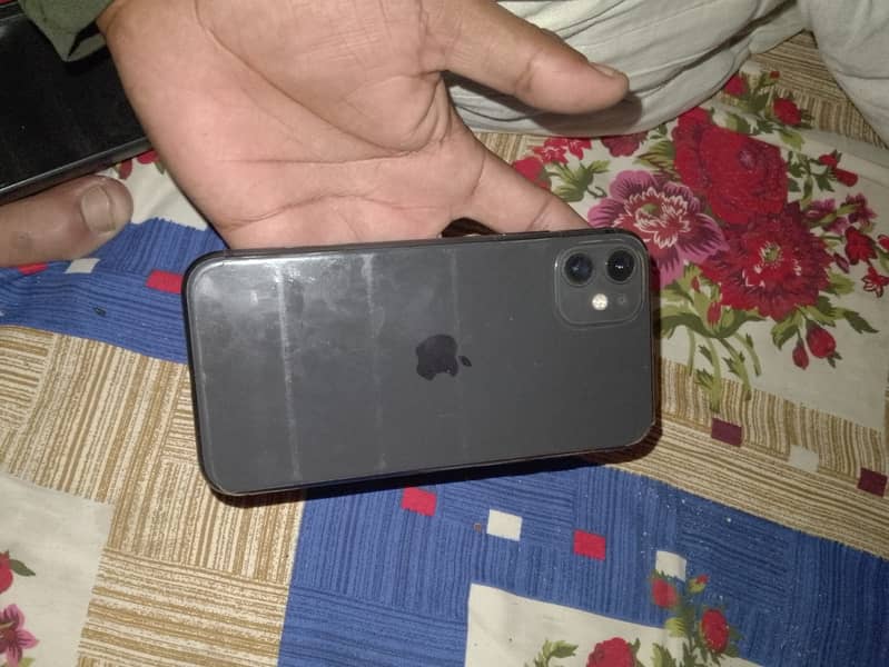 Apple iPhone 11 5