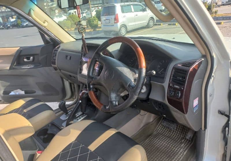 Mitsubishi Pajero GLS full option exchange possible 12