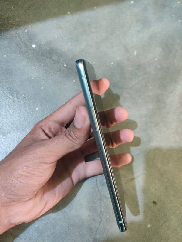 One plus 9r 6