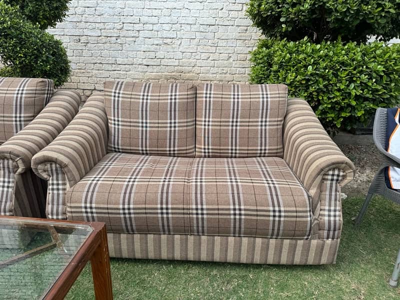 6 Seats sofa set brand new condition 1