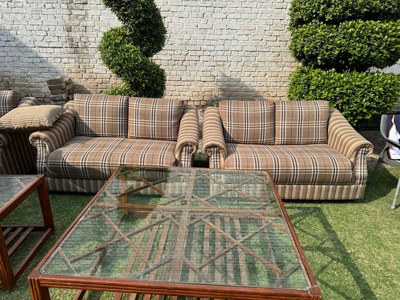 6 Seats sofa set brand new condition 3