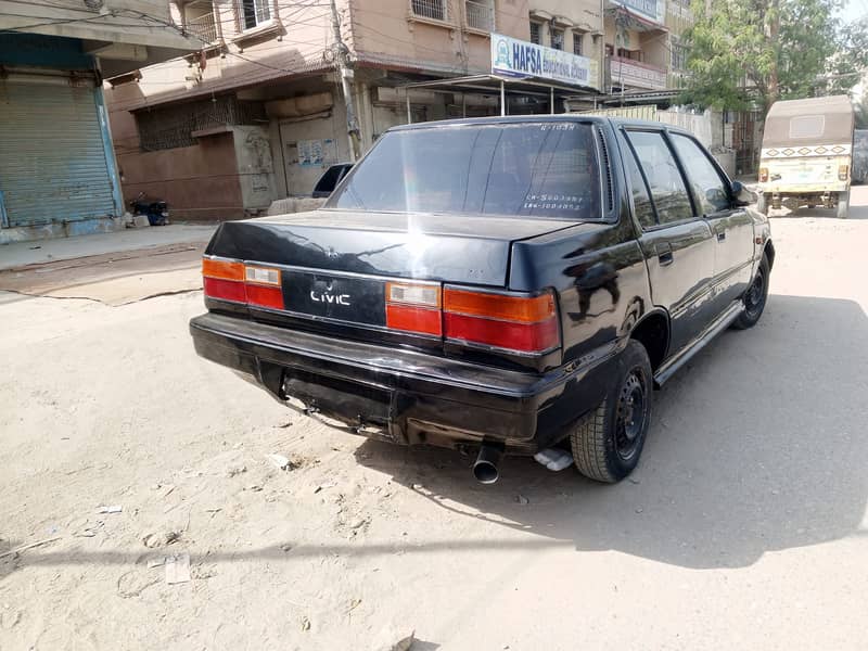 Honda Civic 1987 3