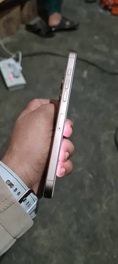 iphone 16pro max.   NON PTA