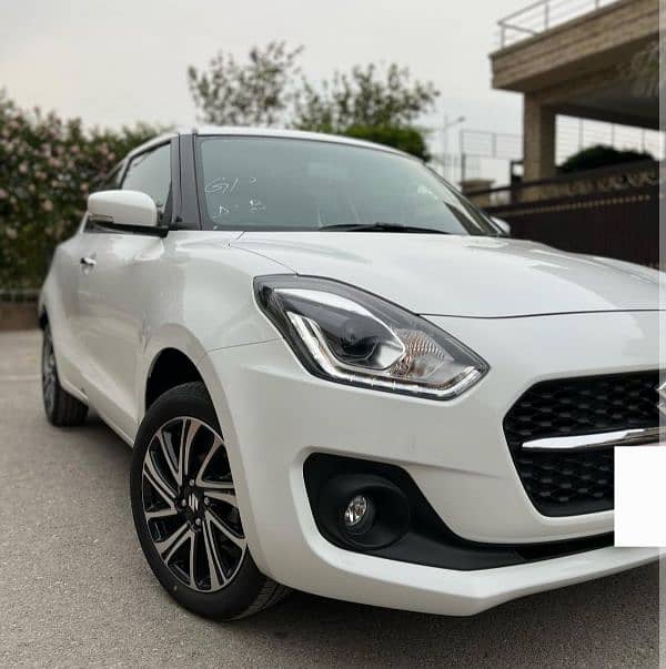 Suzuki Swift GLX CVT 2023 0