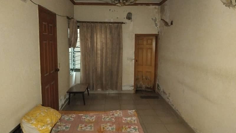 6.5 Marla 03-Bedrooms House is available for Sale in Gulshan Colony, Lahore 6