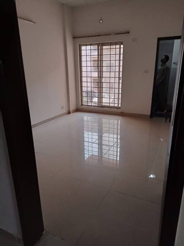 2 Bed Apartment For Rent In Askari 11 Sec C 5