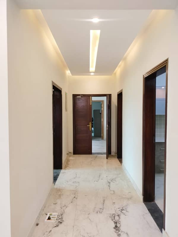 10 MARLA 3 BEDROOM APARTMENT FOR RENT IN ASKARI -11 LAHORE. 0