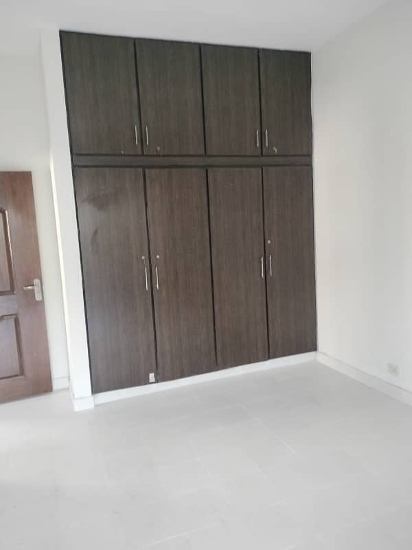 10 Marla 3 Bedroom House For Sale In Askari -11 Lahore. 11