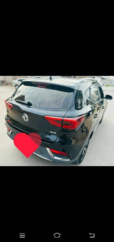 MG ZS 2021 3