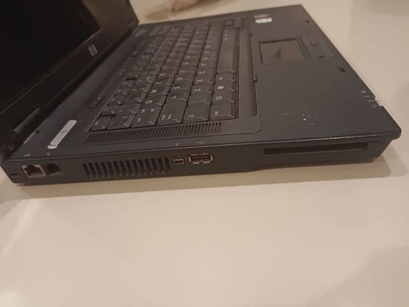 HP Laptop 4