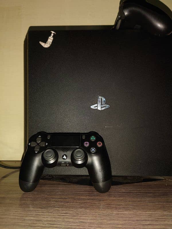 PS 4 PRO 1 TB MINT CONDITION 15