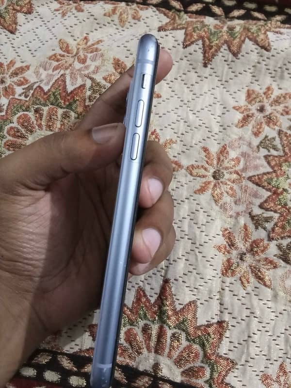 iphone 11 64Gb Non Pta Jv 3