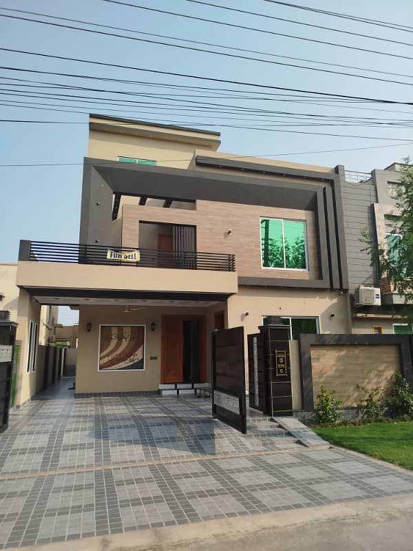 10 MARLA BRAND NEW HOUSE AVAILABLE FOR RENT IN VANUS HOUSING SCHEME LAHORE 0