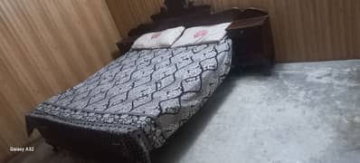 urgent sale queen size bed pure wood with dressing table