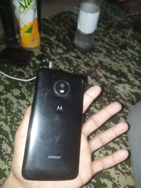 moto e4 3