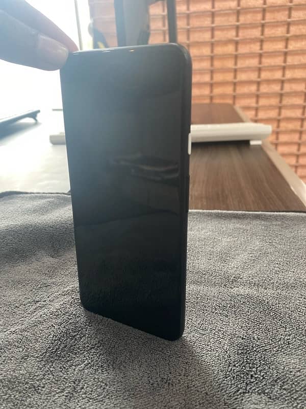 Google pixel 4 XL non PTA for sale in lush condition 5