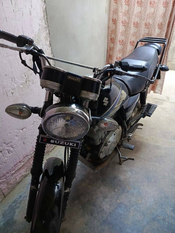 Suzuki Gs 150 1