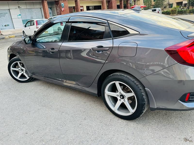 Honda Civic Oriel 2019 5