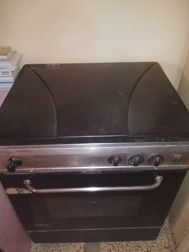 Nasgas cooking range/oven in good condition 0