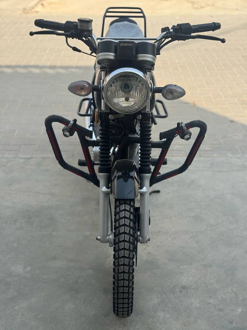 Suzuki GS 150 2022 2