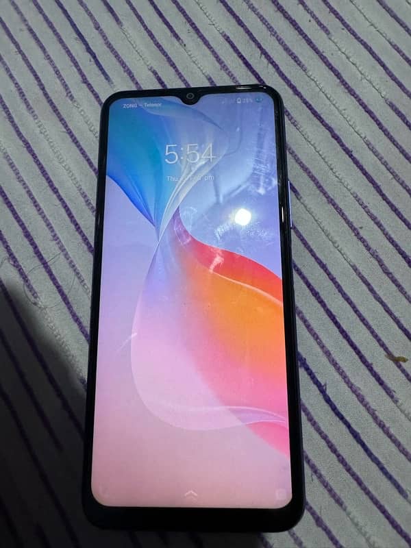 vivo y21 4/64gb dual sim approved with original box 0