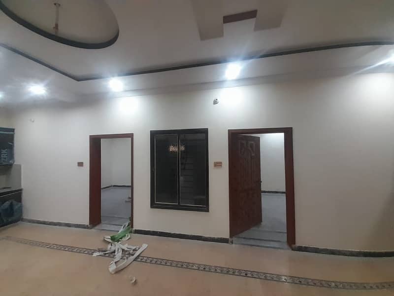 5.5 Marla Triple Storey House Available For Sale In Lalazar2 9