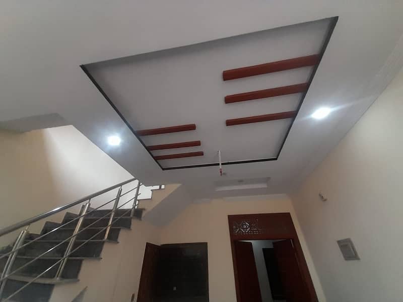 5.5 Marla Triple Storey House Available For Sale In Lalazar2 32