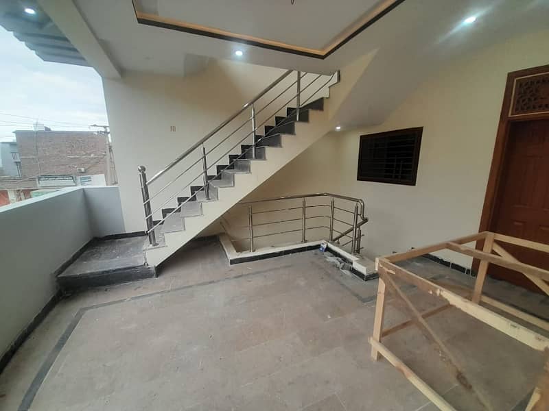 5.5 Marla Triple Storey House Available For Sale In Lalazar2 33