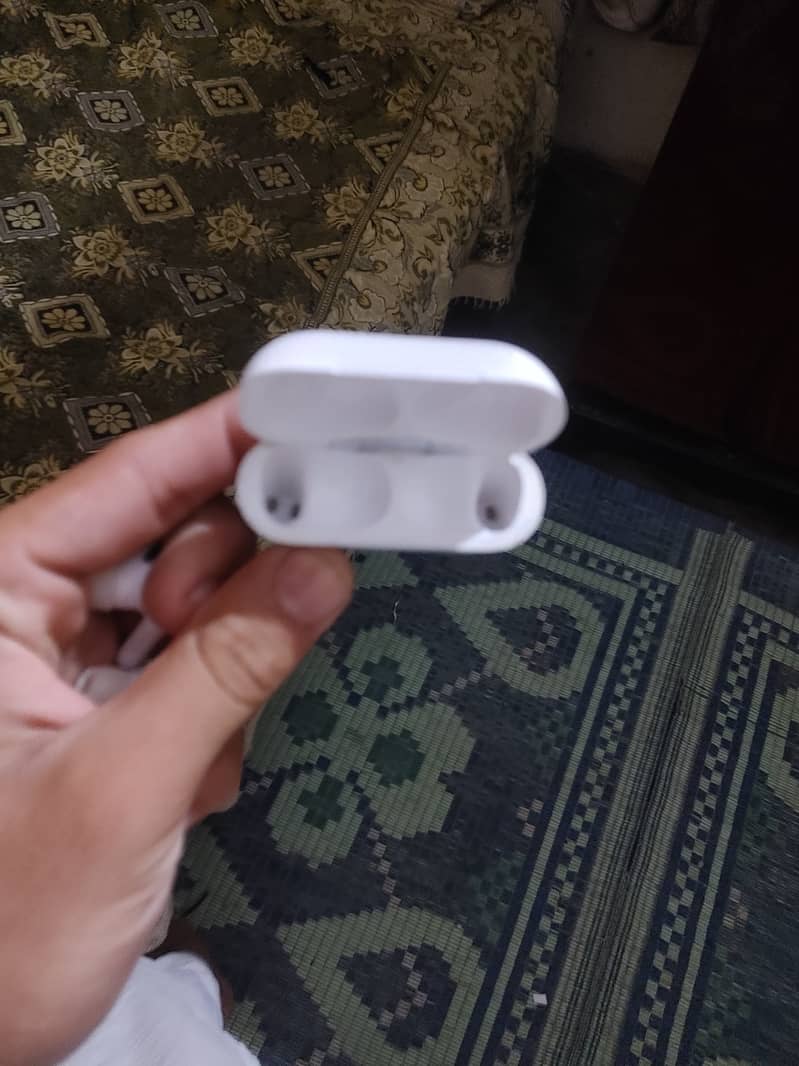 AIRPODS FOR SALE 5