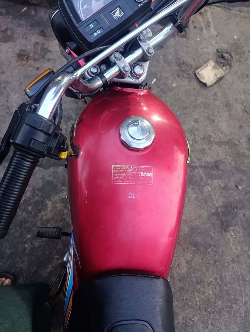 Honda CD 70 2019 3