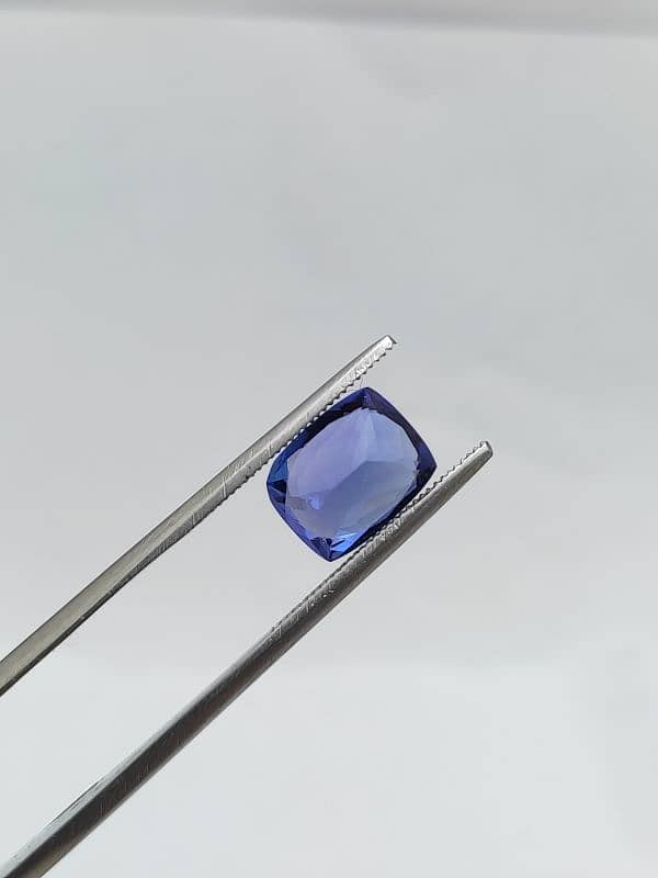 Natural Tanzanite stone 3.05 carat Lab Certified 1