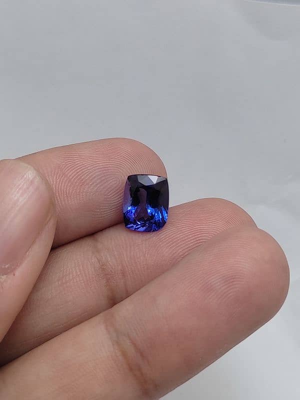 Natural Tanzanite stone 3.05 carat Lab Certified 3