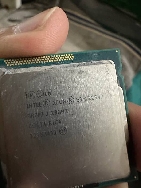 xeon E3 1225v2 processor better than i7 2nd gen 3