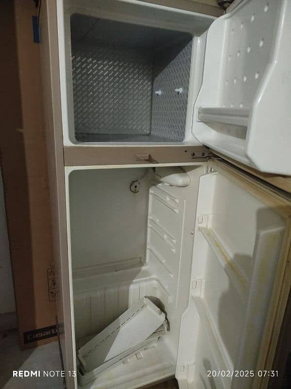 Haier refrigerator HRF-195 4