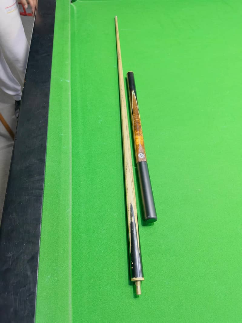 SLP Snooker Hand made Cue 1