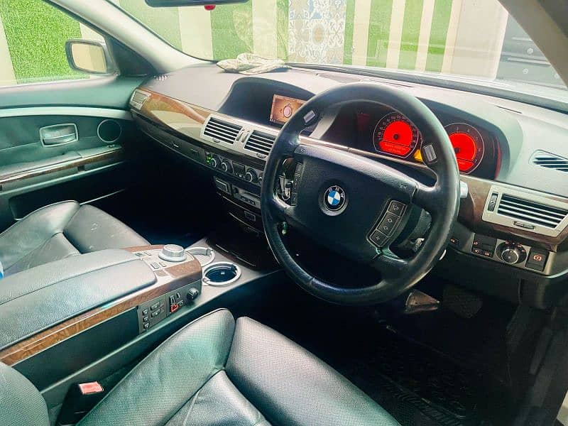 BMW 7 Series 2005 5