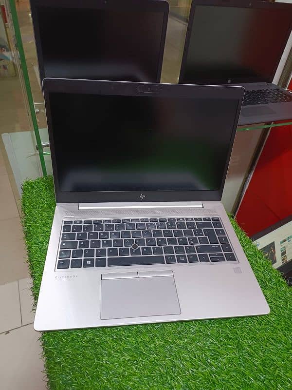 Hp EliteBook Ryzen 7 Vega Card 2GB Dadicated RAM 8GB 256GB NVMe 5