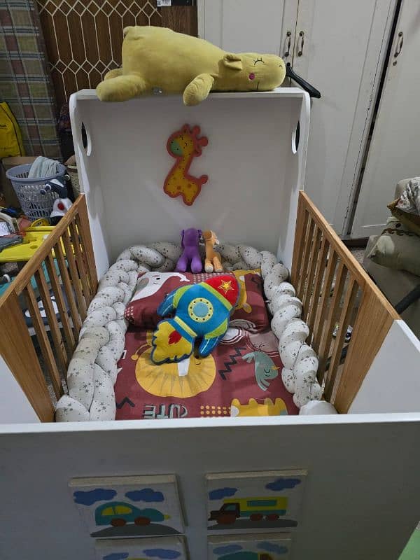 Baby cot 2