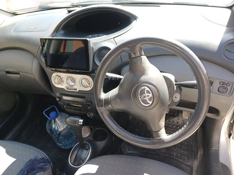 Toyota Vitz 2003 5