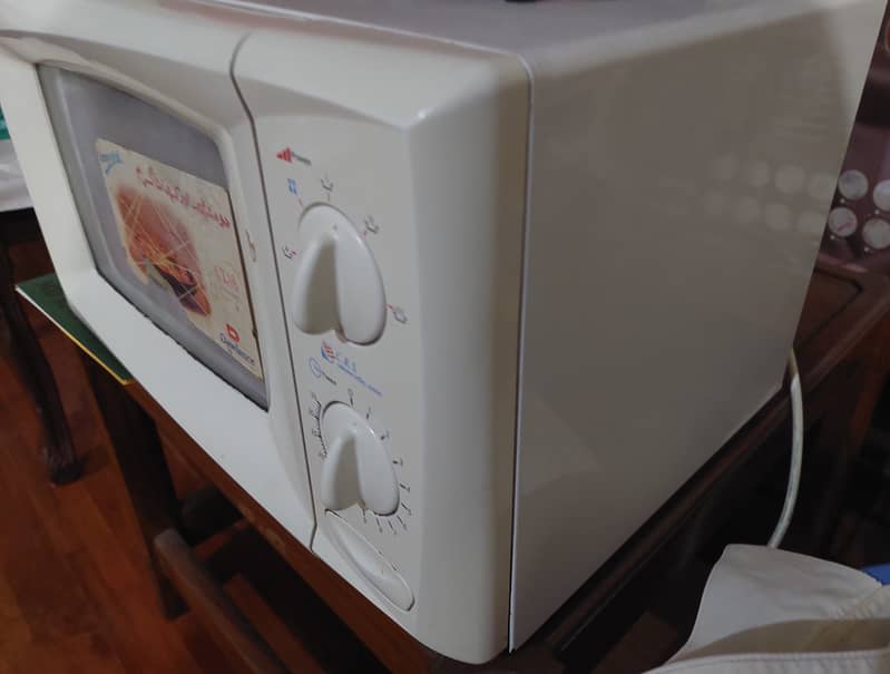 Dawlence Microwave 1