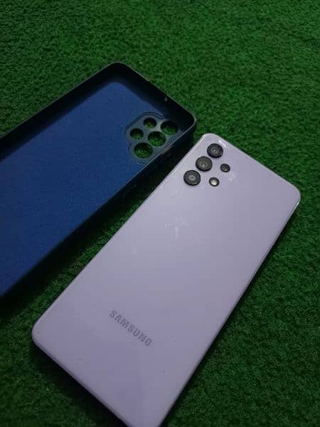 Samsung A32 - 6/128 0