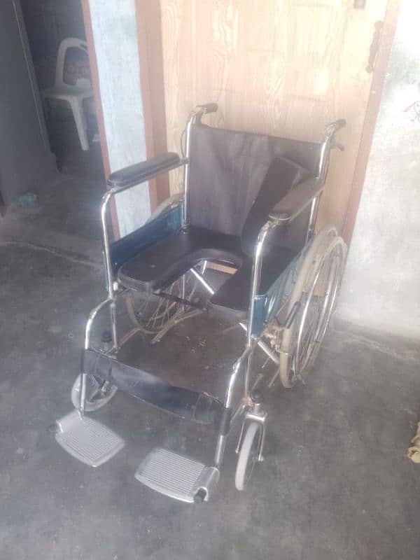 Wheel chair+commode (New) 6