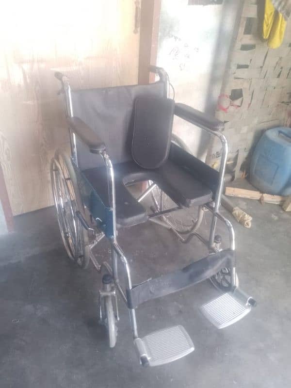 Wheel chair+commode (New) 7