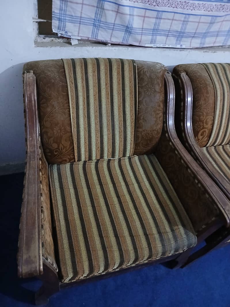 Sofa for Sell 3